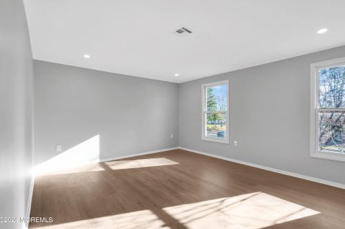 6 Afton Rd, Jackson Twp NJ 08527-3131 exterior