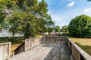 47 Esty Farm Rd, Newton MA  02459-3605 exterior