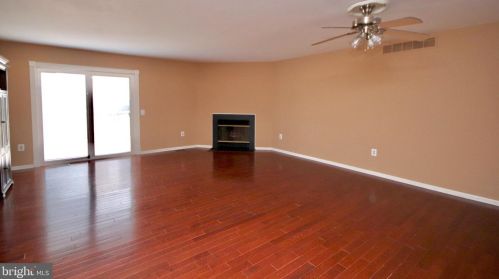 161 Evan Ct, West Deptford NJ 08086-2008 exterior