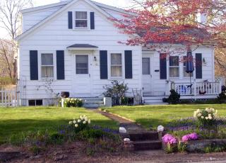 3 Pottersville Rd, Little Compton, RI 02837-1947