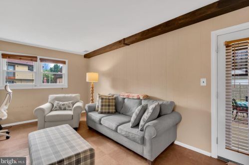 85 Colleen Cir, Trenton NJ 08638-1724 exterior