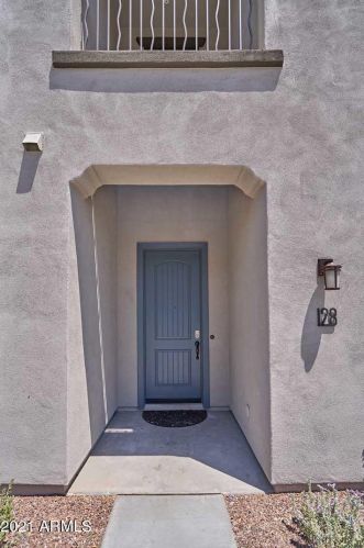 3900 Baseline Rd, Phoenix AZ 85042-6357 exterior