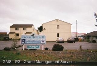 29830 Hillcrest St, Gold Beach, OR 97444-8714