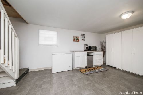 3729 Wenonah Ave, Forest View IL 60402-3949 exterior