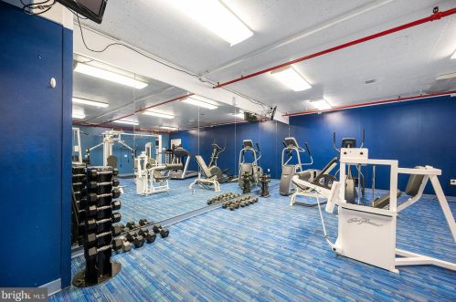 1324 Locust St, Philadelphia PA 19107-5604 exterior