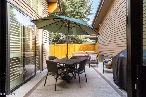 2457 Fairway Vlg Dr, Park City UT 84060-7023 exterior