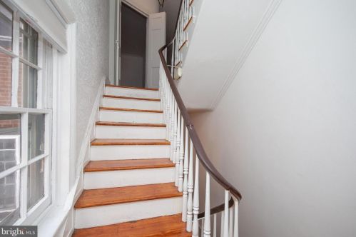 334 15 St, Philadelphia PA 19102-0010 exterior