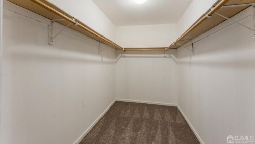 30 Whittier St, Carteret NJ  07008-2855 exterior