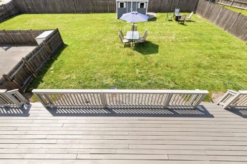 9 Hall Pl, Quincy MA 02169-4027 exterior