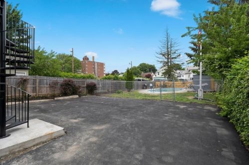 36 Lambert Ave, Chelsea MA 02150-1304 exterior