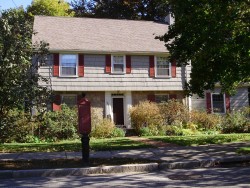 188 Parker St, Newton, MA 02459-2551