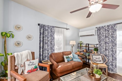 42010 3 St, Phoenix AZ 85086-7300 exterior