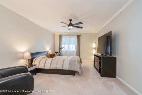 71 Wigwam Ln, Tinton Falls NJ 07724-3176 exterior