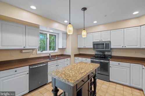 5356 Tarkington Pl, Columbia MD 21044-5407 exterior