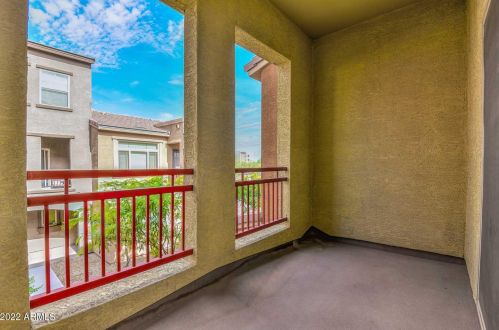 2150 Alameda Rd, Phoenix AZ  85085-1812 exterior