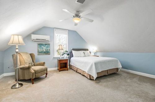 16 Franklin Rodgers Rd, Hingham MA 02043-2664 exterior