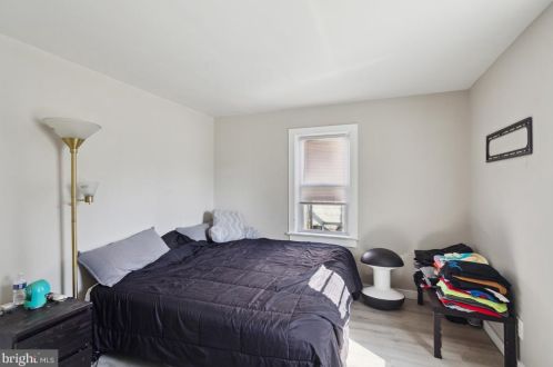 555 Greenwich Ave, West Deptford NJ  08066-1166 exterior