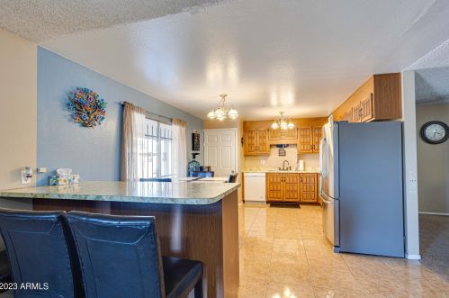 1821 68th Dr, Phoenix AZ 85033-8254 exterior