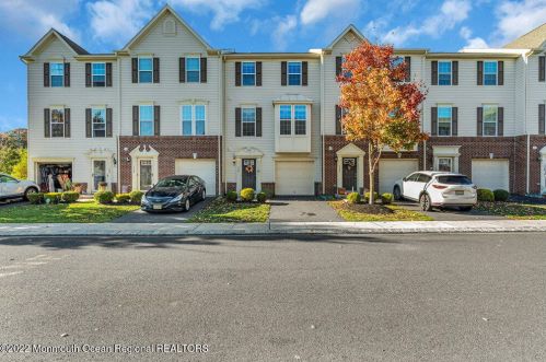 136 Kyle Dr, Tinton Falls NJ  07712-7537 exterior