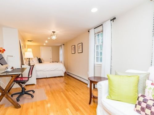 146 Arnold Rd, Newton MA 02459-3046 exterior