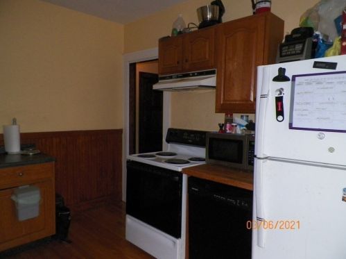 7 Fiske St, Worcester MA 01602-2961 exterior