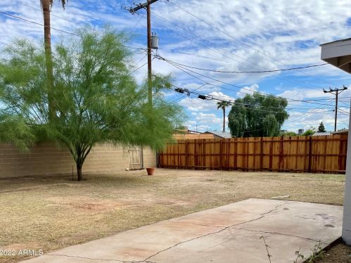 8845 29 Ave, Phoenix AZ 85009-5715 exterior