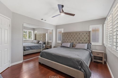 2 Bayfield, Irvine CA  92614-7907 exterior