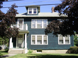 28 Harrington St, Newton, MA 02460-1526