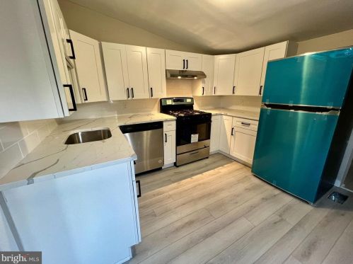 1558 Delaware St, West Deptford NJ  08066-1420 exterior