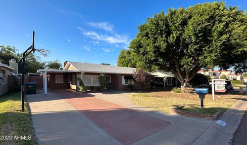 311 Belmont Ave, Phoenix AZ  85020-4015 exterior