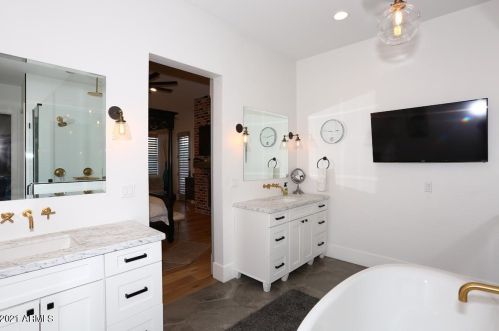 4535 39 St, Phoenix AZ 85008-3018 exterior