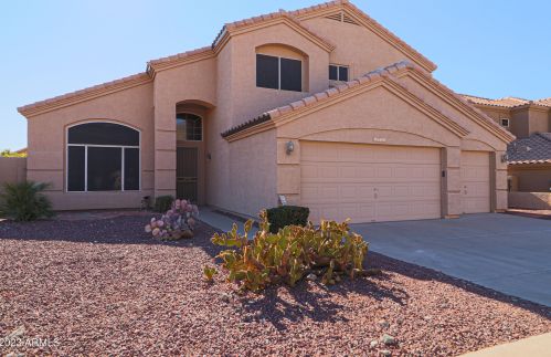 1715 Cathedral Rock Dr, Phoenix AZ  85045-1822 exterior