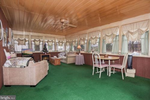 554 Elberne Ave, West Deptford NJ 08093-1715 exterior