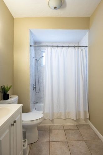 132 Glendale St, Everett MA 02149-2343 exterior