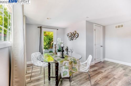 1225 Sandelin Ave, San Leandro CA  94577-3956 exterior