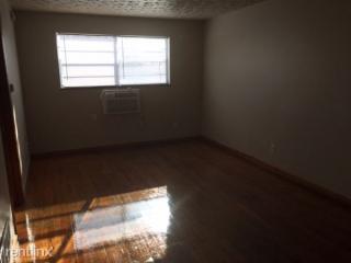 3685 Cleveland Ave, Columbus OH  43224-2964 exterior