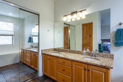 1110 Sta Loop Rd, Park City UT 84098-5425 exterior