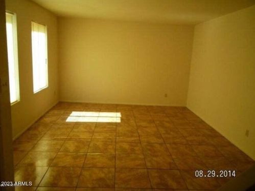 8208 33rd Ave, Phoenix AZ  85051-5902 exterior