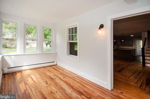 156 Turkey Hill Rd, West Deptford NJ  08093-2312 exterior