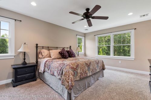 210 White Rd, Little Silver NJ 07739-1137 exterior