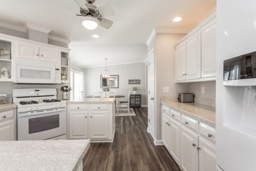 72 Brookstone Dr, East Bridgewater MA 02324-2633 exterior