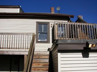 196 Central St, Franklin MA  02038-1464 exterior