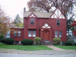 4 Charlotte Rd, Newton, MA 02459-1708