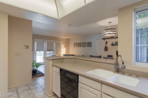 4013 Altadena Ave, Phoenix AZ 85029-3211 exterior