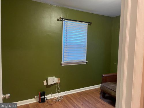 1109 Delsea Dr, West Deptford NJ 08093-2252 exterior