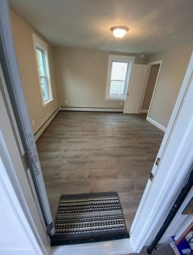 21 Sigel St, Worcester MA 01610-1824 exterior