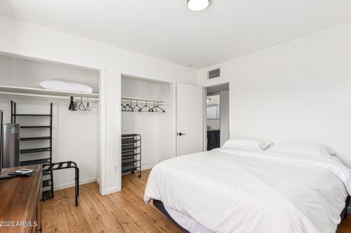 1819 45th St, Phoenix AZ 85032-2387 exterior