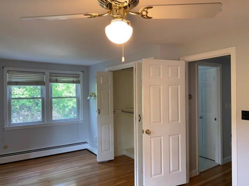 109 Pine Grove St, Needham MA  02494-1716 exterior