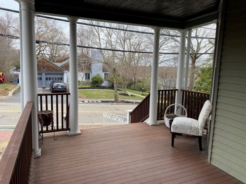 22 Gray St, Arlington, MA 02476-6463