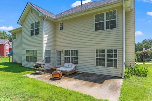 729 Whitfield Ct, Stockbridge GA 30281-1492 exterior